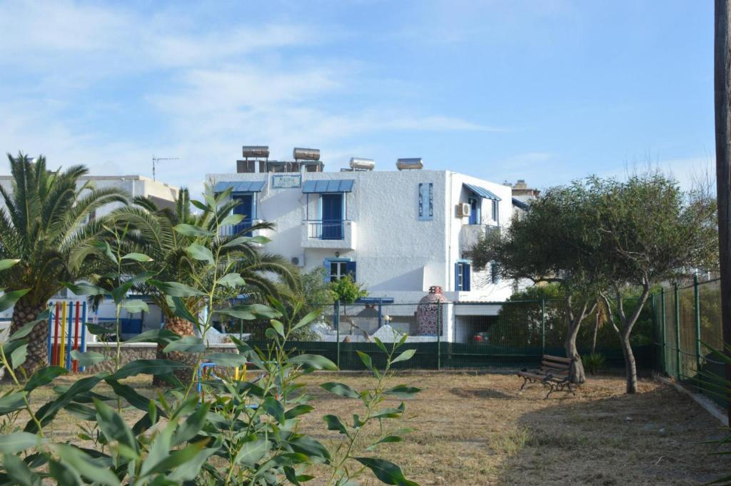 Mary Rooms Adamantas Exterior photo